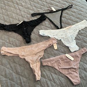 NWT Victoria’s Secret Thong Underwear - set of 5 - Size L
